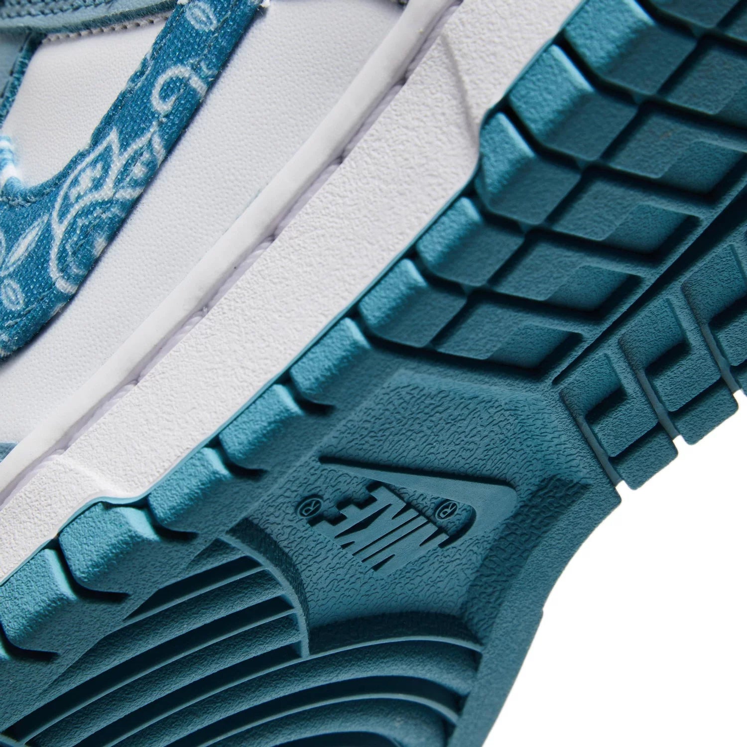 Nike Dunk Low 'Blue Paisley' (W)