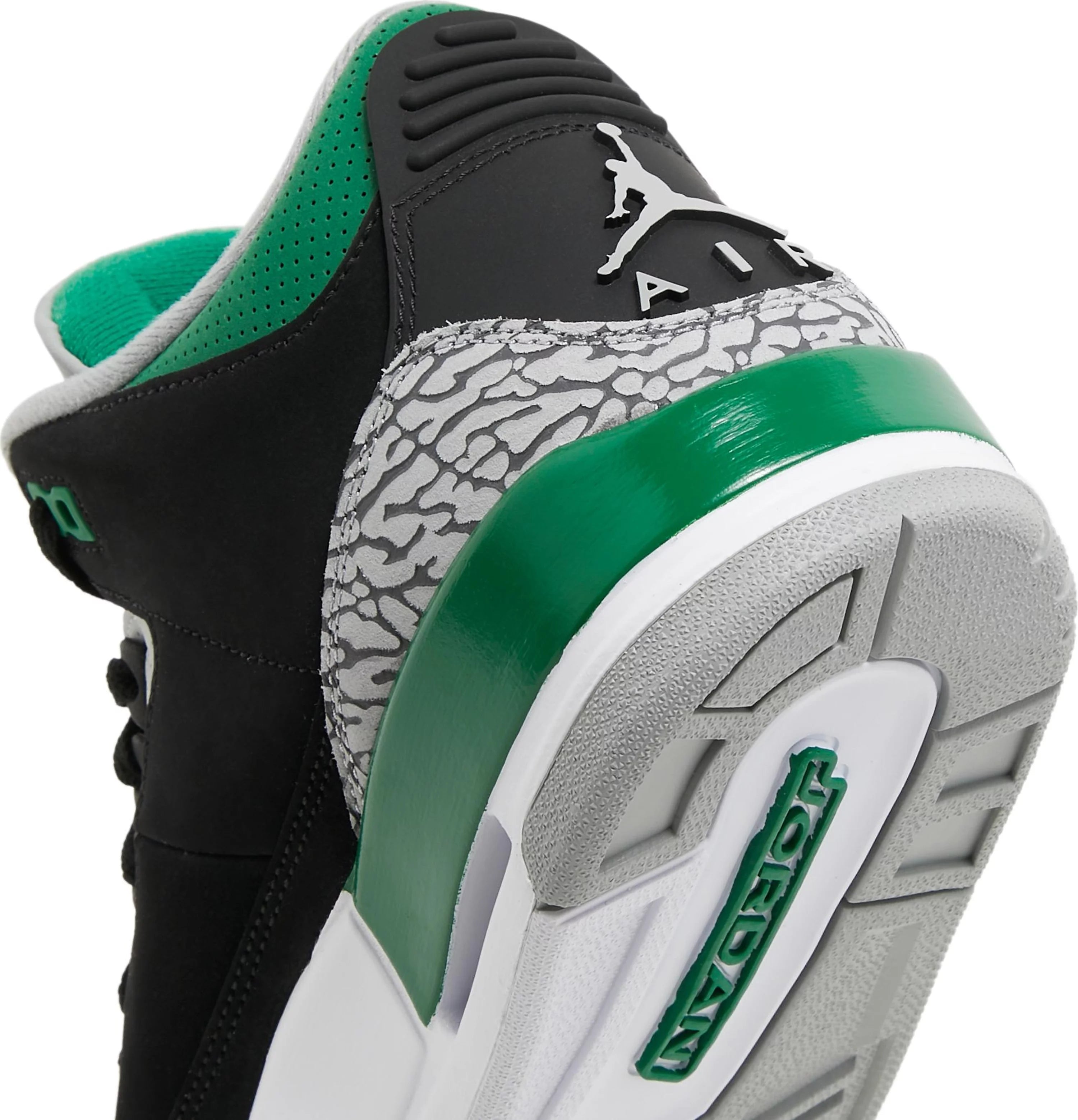 Air Jordan 3 Retro 'Pine Green'