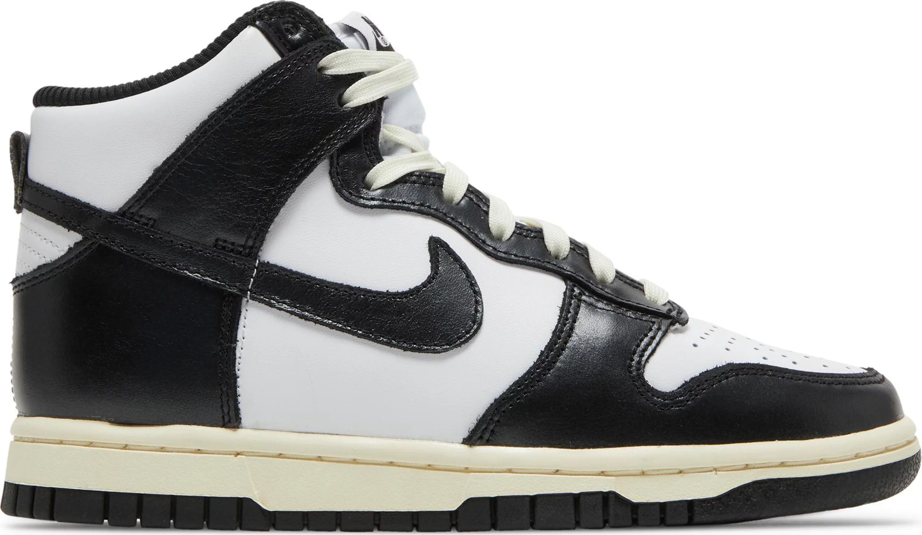 Nike Dunk High 'Vintage Black' (W)