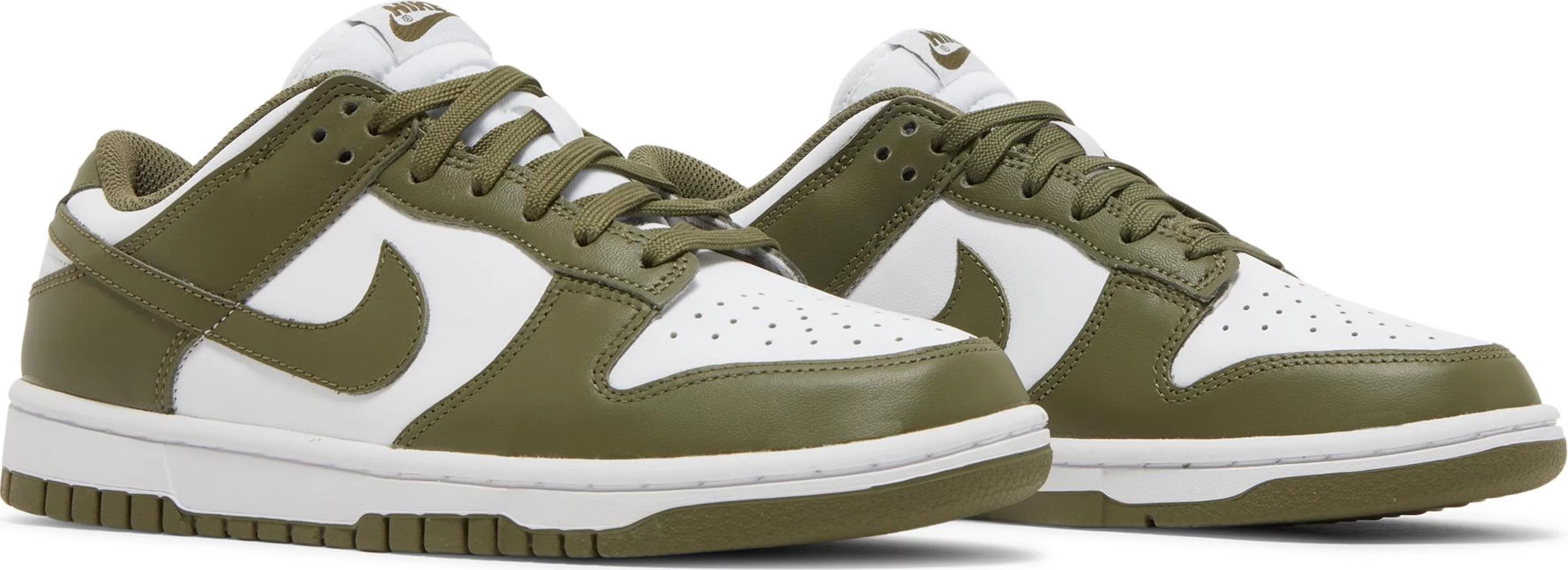 Nike Dunk Low 'Medium Olive' (W)